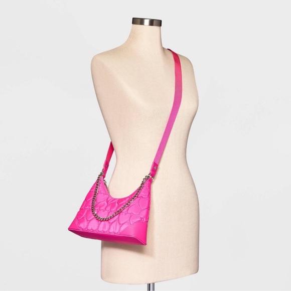 Wild Fable Heart Quilted Cross Body Bag 💕 - Picture 2 of 5